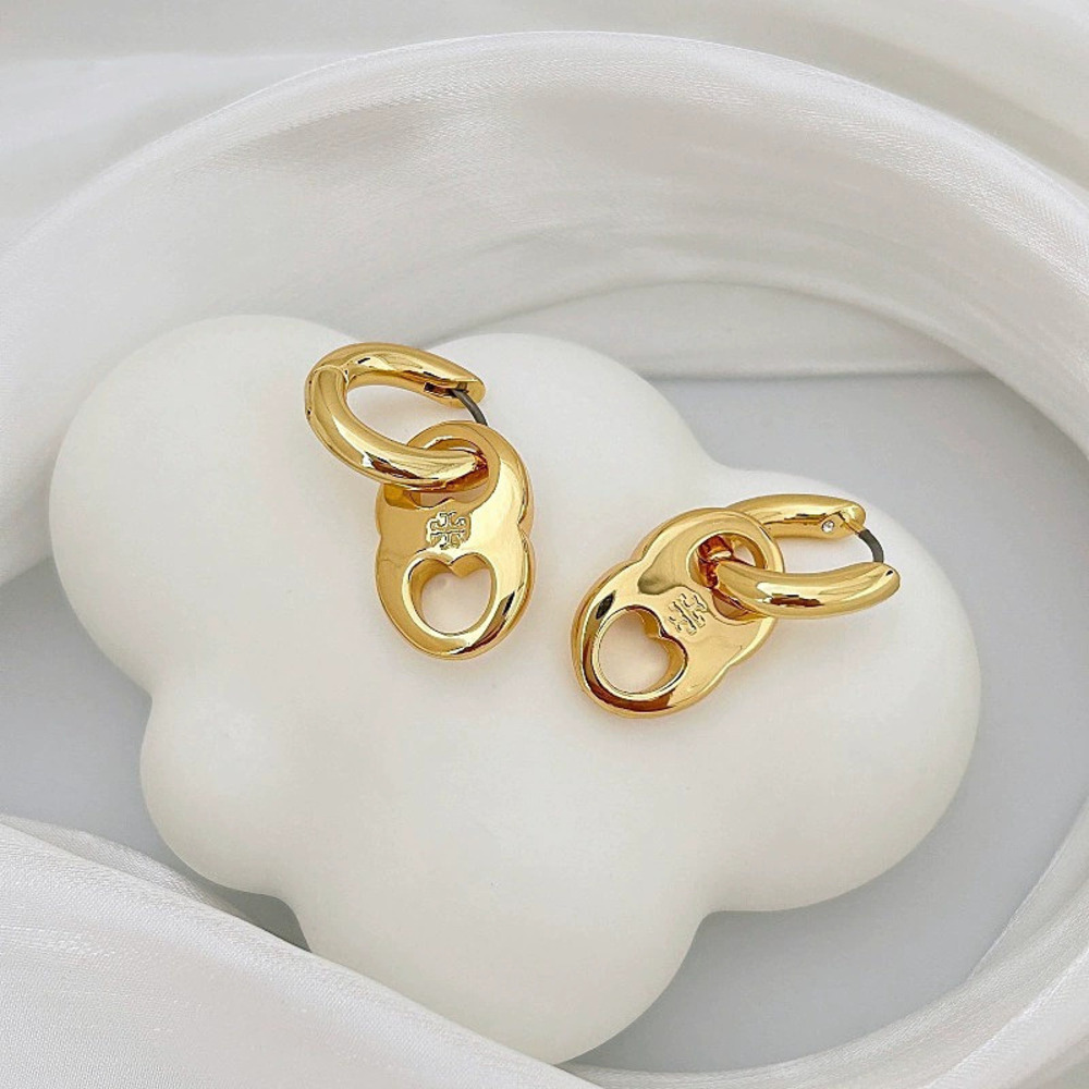 Tory Burch Pig Nose Letter Stud Earrings Detachable